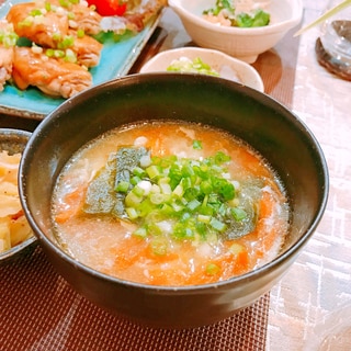 茹で汁で旨味たっぷり♡ワカメのふわふわスープ